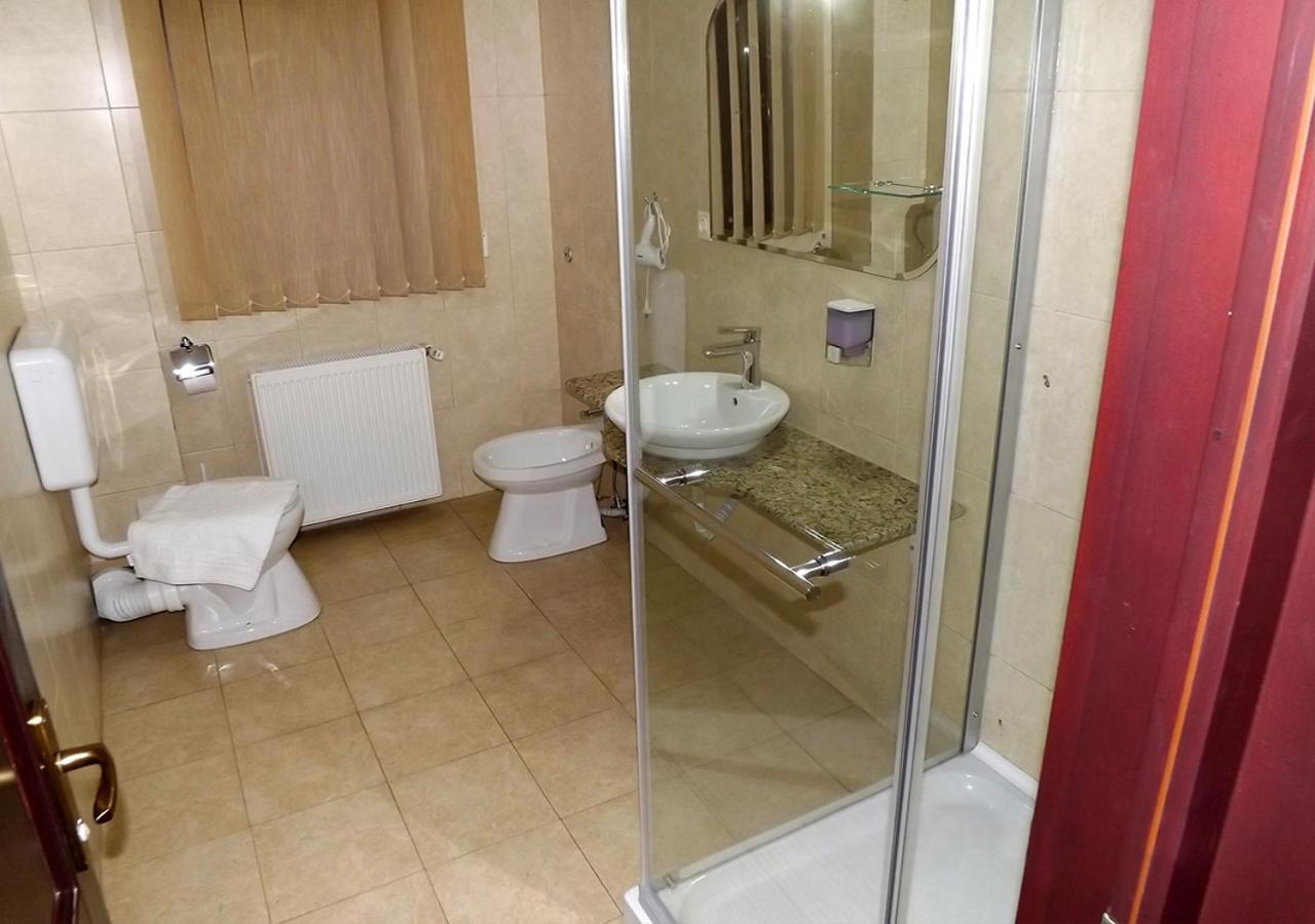 Prolex Turism Srl Ξενοδοχείο Μπραν Εξωτερικό φωτογραφία
